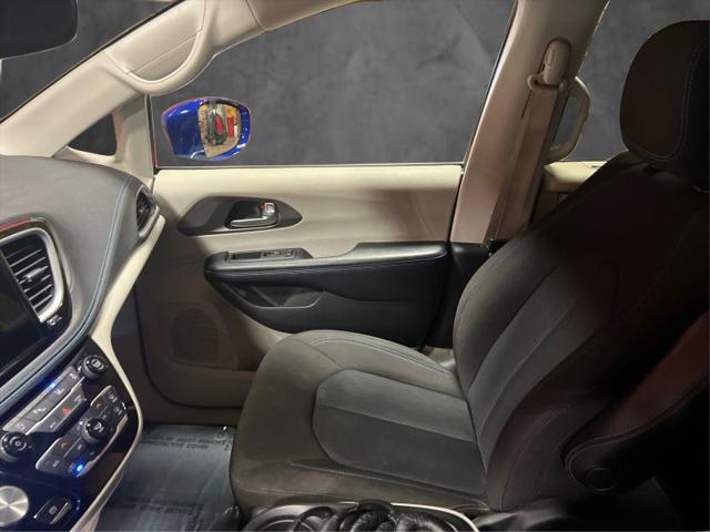 2021 Chrysler Pacifica Touring AWD