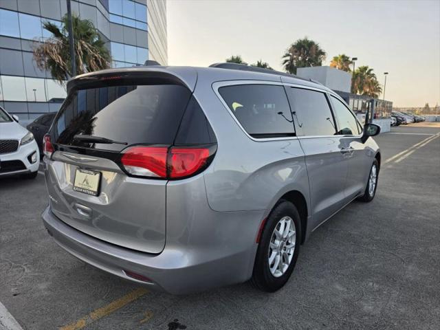 2021 Chrysler Voyager LXI