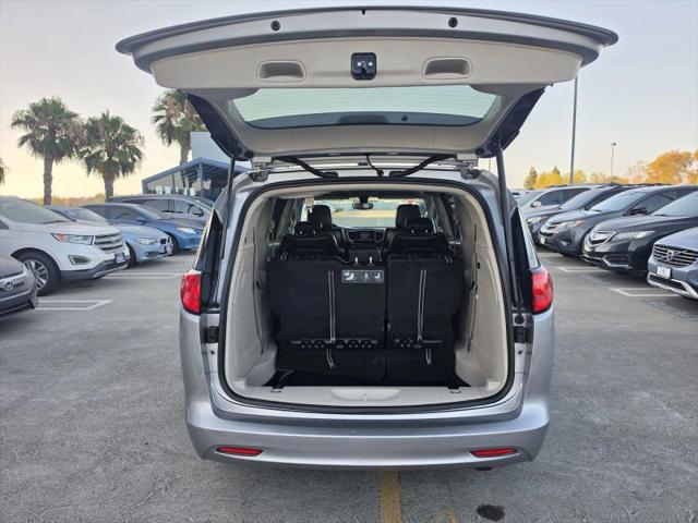 2021 Chrysler Voyager LXI