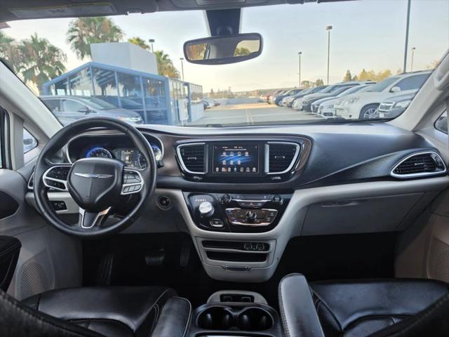 2021 Chrysler Voyager LXI