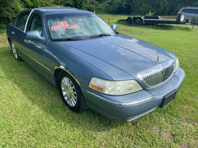 2004 Lincoln Town Car Signature for sale in Baytown, TX