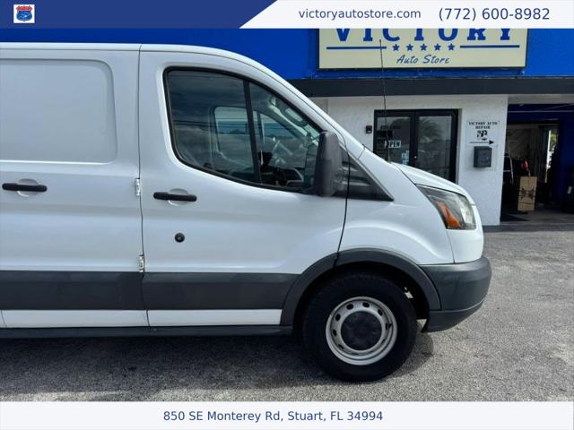 2017 Ford Transit w/60/40 Side Door w/RWB