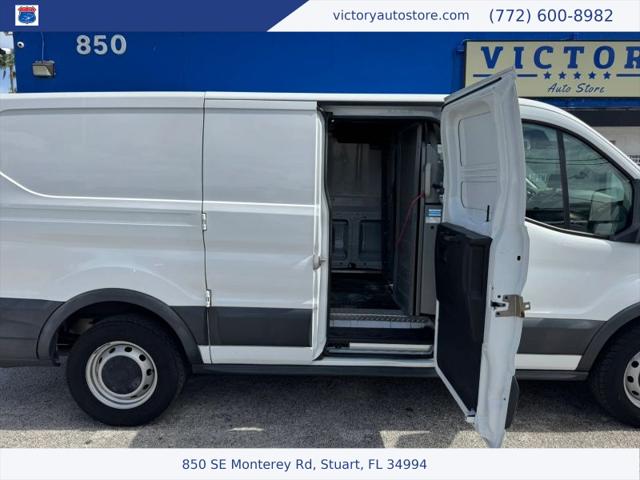 2017 Ford Transit w/60/40 Side Door w/RWB