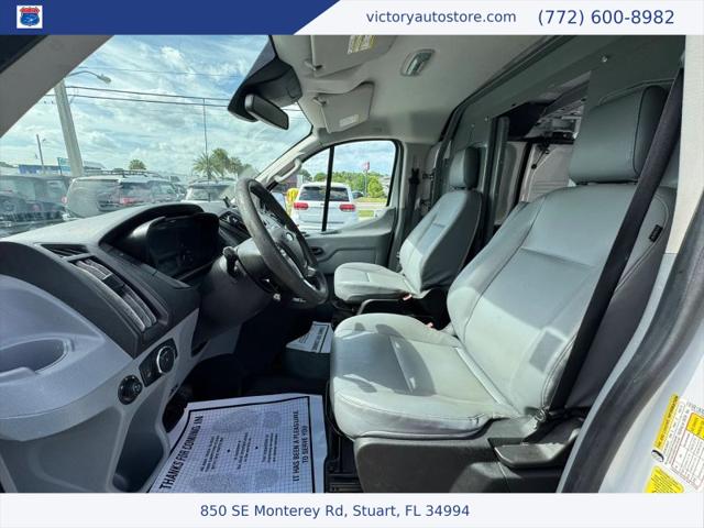 2017 Ford Transit w/60/40 Side Door w/RWB
