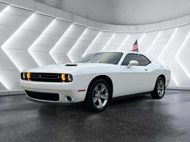 2019 Dodge Challenger SXT for sale in Miami, FL