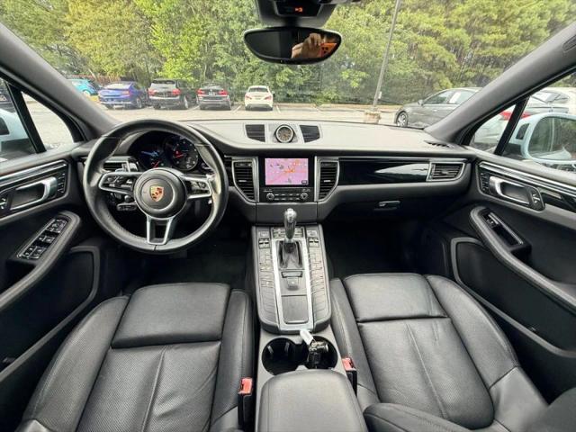 2017 Porsche Macan Base