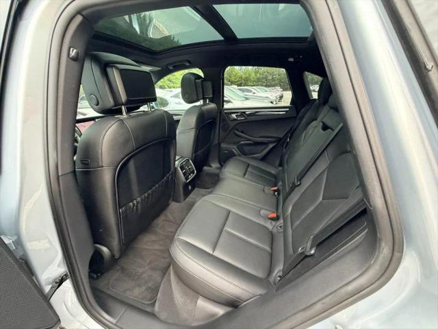 2017 Porsche Macan Base
