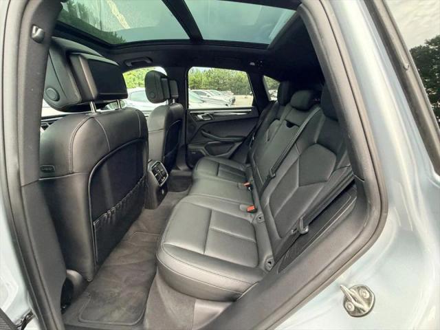 2017 Porsche Macan Base