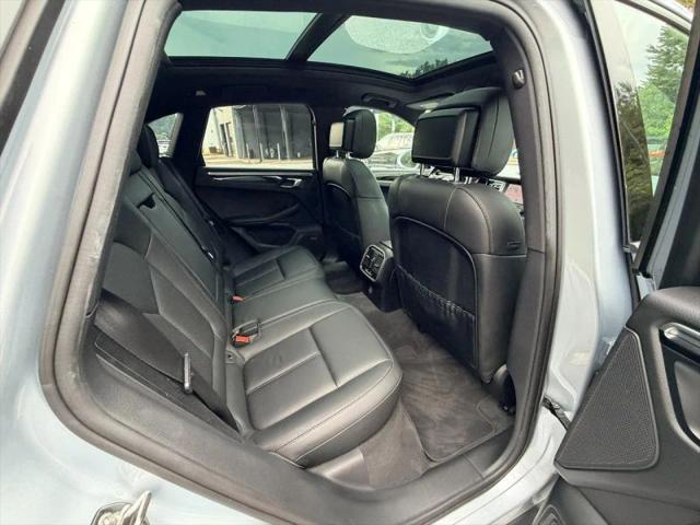 2017 Porsche Macan Base