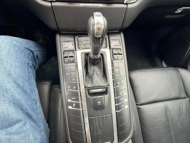 2017 Porsche Macan Base