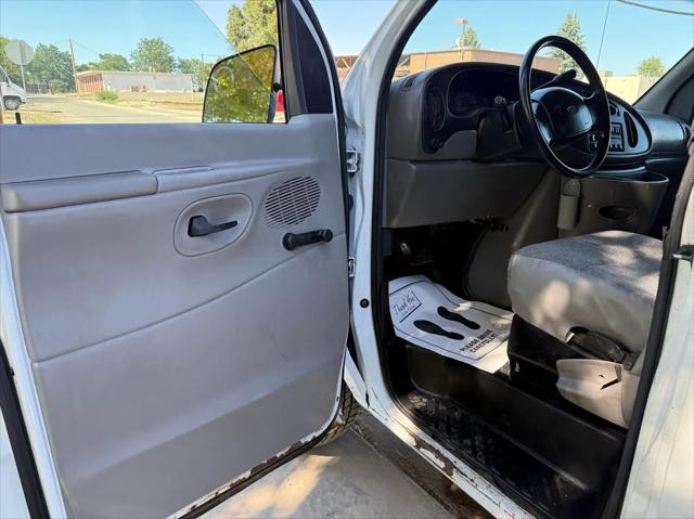 1997 Ford Econoline Cargo Van