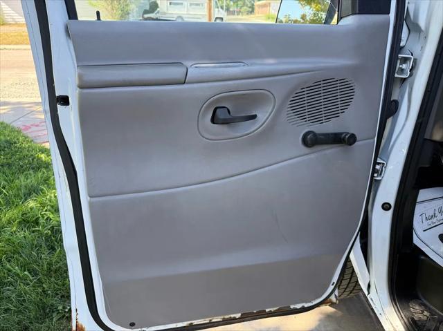 1997 Ford Econoline Cargo Van