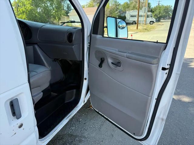 1997 Ford Econoline Cargo Van