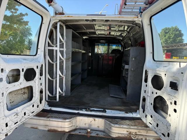 1997 Ford Econoline Cargo Van