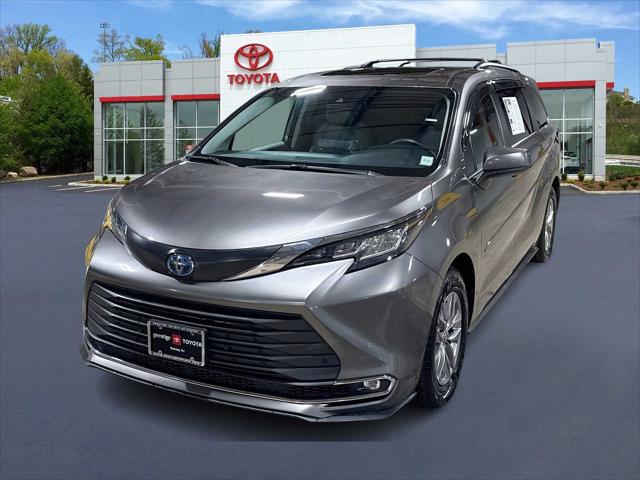 2022 Toyota Sienna XLE for sale in Ramsey, NJ