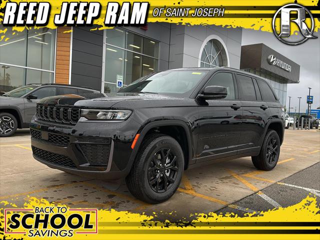 2026 Jeep Grand Cherokee Altitude 4x4 for sale in Saint Joseph, MO