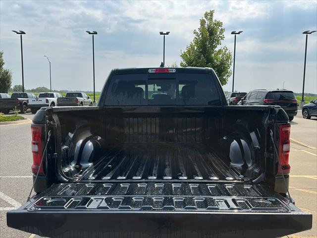 2026 Ram 1500 Express Crew Cab 4x4 57 Box