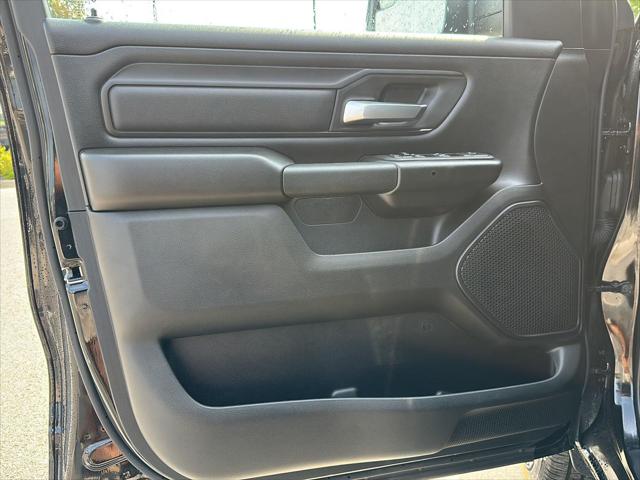 2026 Ram 1500 Express Crew Cab 4x4 57 Box