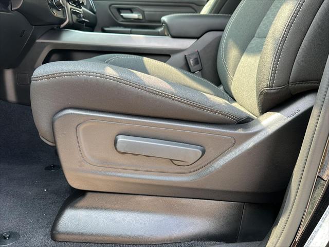2026 Ram 1500 Express Crew Cab 4x4 57 Box