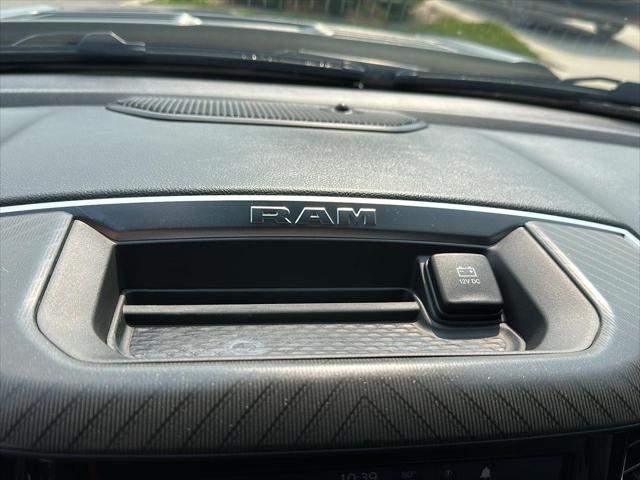 2026 Ram 1500 Express Crew Cab 4x4 57 Box