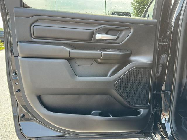 2026 Ram 1500 Express Crew Cab 4x4 57 Box