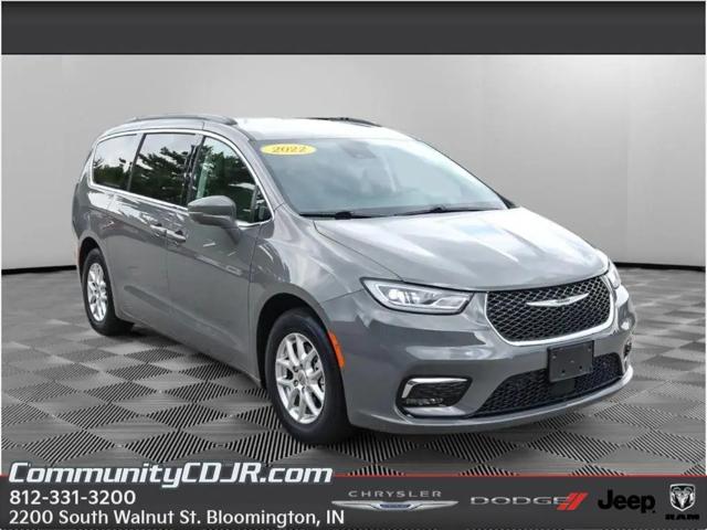 2022 Chrysler Pacifica Touring L for sale in Bloomington, IN