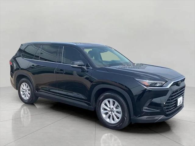 2024 Toyota Grand Highlander Hybrid XLE for sale in Green Bay, WI