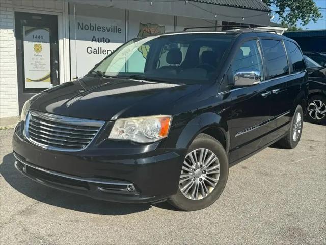 2014 Chrysler Town & Country Touring-L for sale in Noblesville, IN