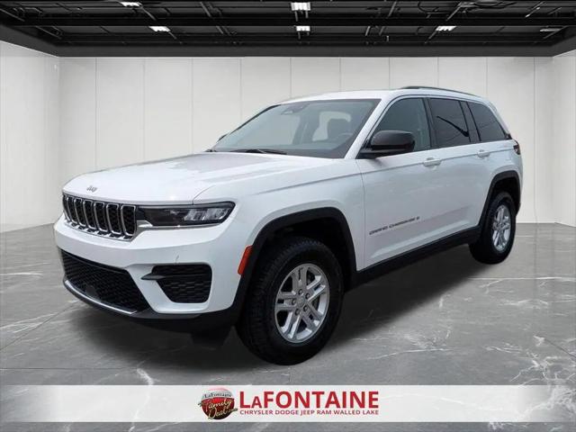 2023 Jeep Grand Cherokee Laredo 4x4 for sale in Walled Lake, MI