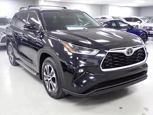 2021 Toyota Highlander XLE for sale in Lee's Summit, MO