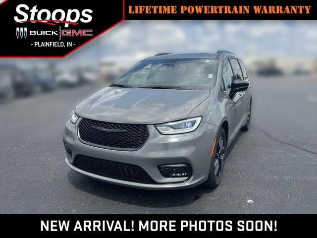 2025 Chrysler Pacifica Limited for sale in Plainfield, IN