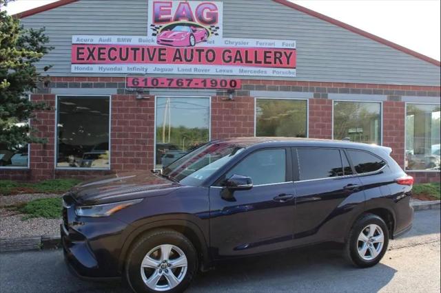 2023 Toyota Highlander L for sale in Walnutport, PA