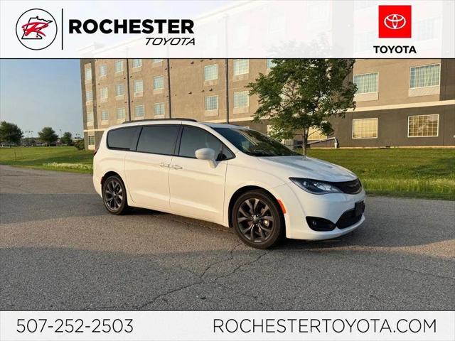 2018 Chrysler Pacifica Touring L Plus for sale in Rochester, MN