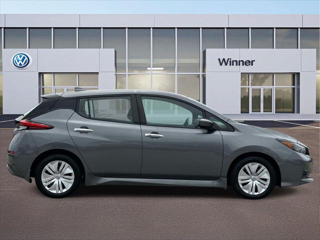 2023 Nissan LEAF S 40 kWh