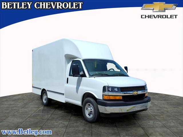 2026 Chevrolet Express Cutaway Work Van for sale in Derry, NH