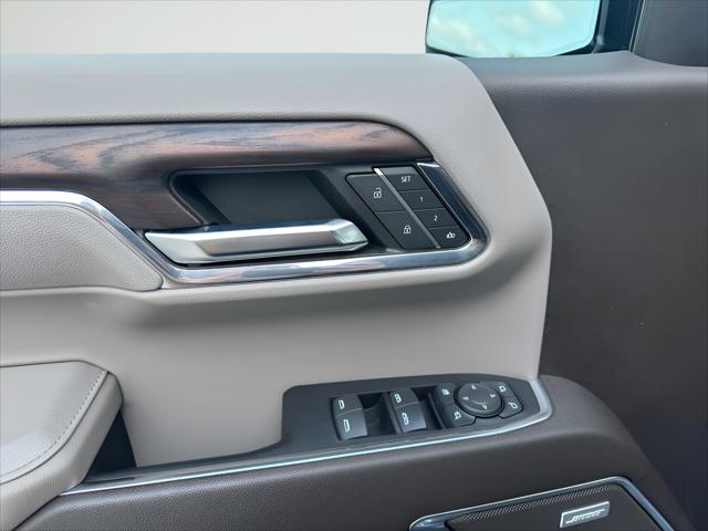 2023 GMC Sierra 1500 4WD Crew Cab Short Box SLT
