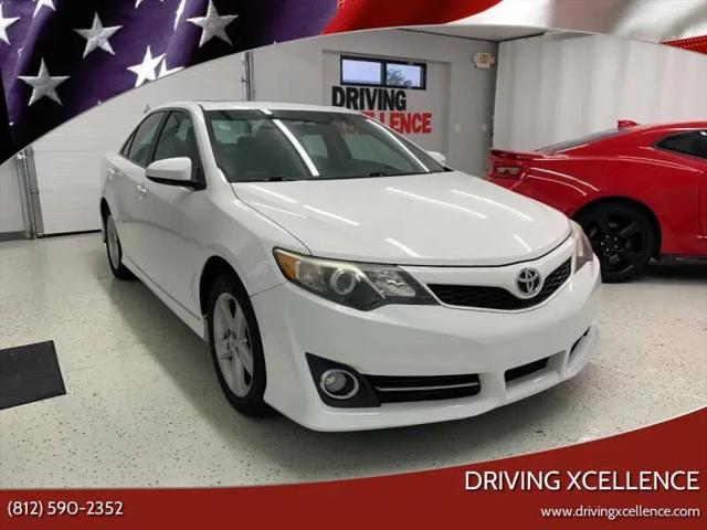 2014 Toyota Camry SE for sale in Jeffersonville, IN