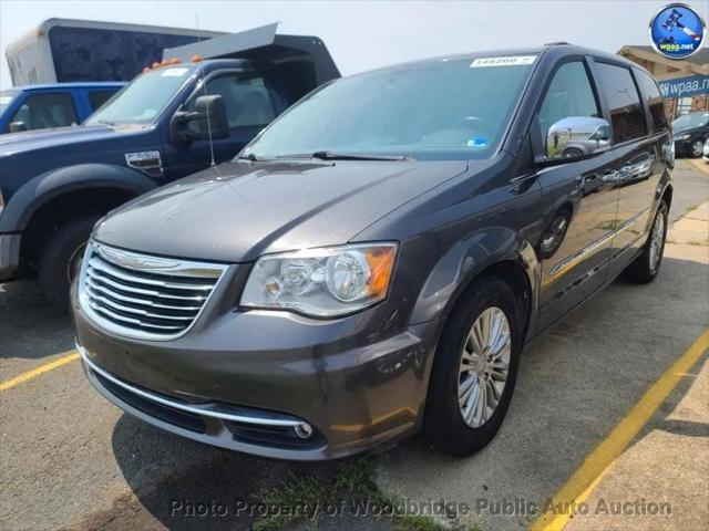 2016 Chrysler Town & Country Touring-L for sale in Woodbridge, VA