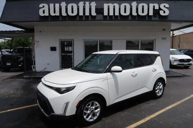 2023 Kia Soul LX for sale in Arlington, TX