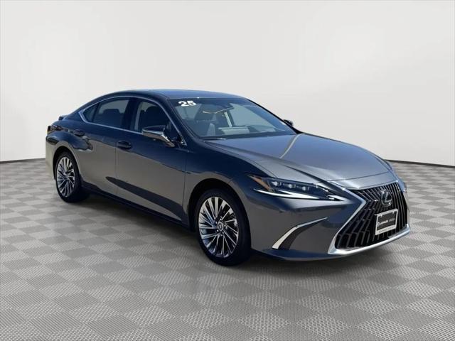 2025 Lexus ES 300h Ultra Luxury for sale in Lincoln, NE