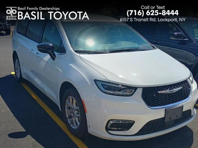 2025 Chrysler Pacifica Select for sale in Lockport, NY