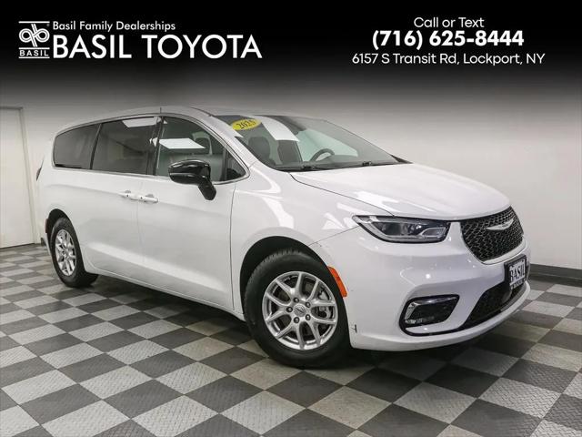 2025 Chrysler Pacifica Select for sale in Lockport, NY
