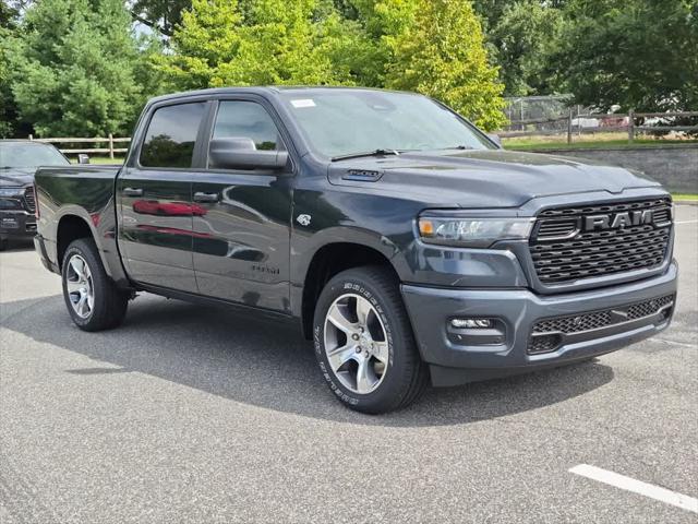 2026 RAM Ram 1500 RAM 1500 EXPRESS CREW CAB 4X4 57 BOX 2026 RAM Ram 1500 RAM 1500 EXPRESS CREW CAB 4X4 57 BOX