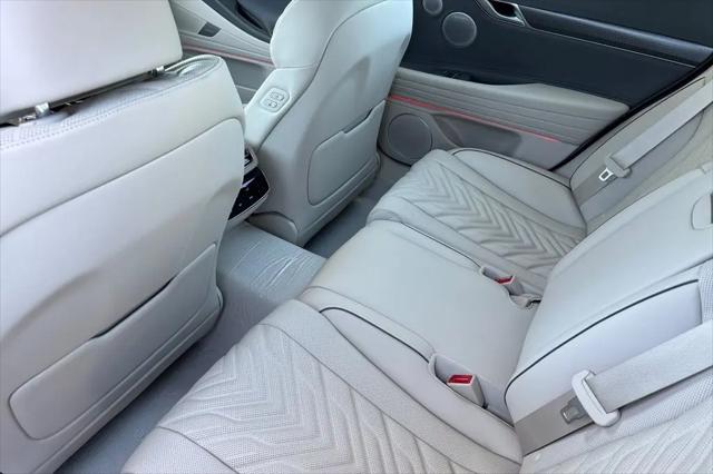 2027 Genesis G80 2.5T Sport Prestige