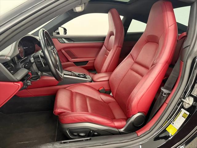 2021 Porsche 911 Carrera