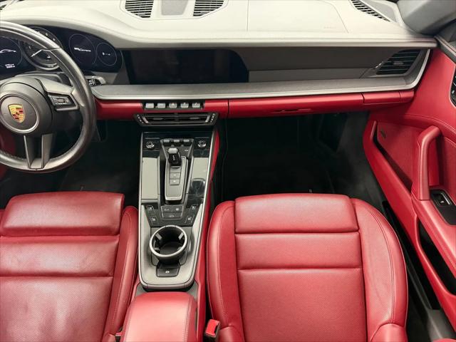 2021 Porsche 911 Carrera