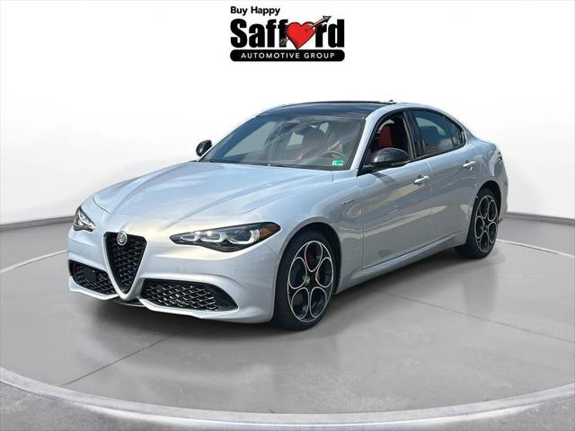 2025 Alfa Romeo Giulia AWD 2025 Alfa Romeo Giulia AWD