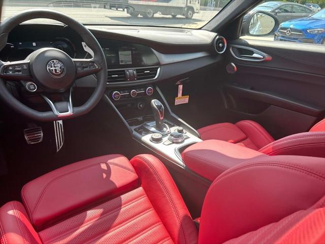 2025 Alfa Romeo Giulia AWD 2025 Alfa Romeo Giulia AWD