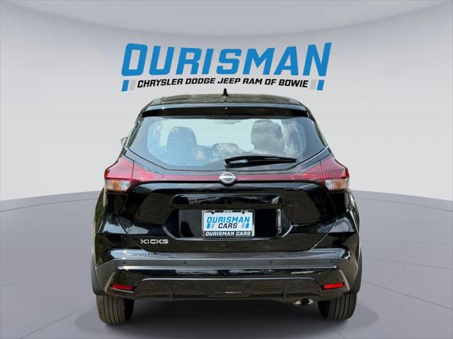 2023 Nissan Kicks S Xtronic CVT