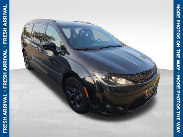 2018 Chrysler Pacifica Touring L Plus for sale in Hiawatha, IA